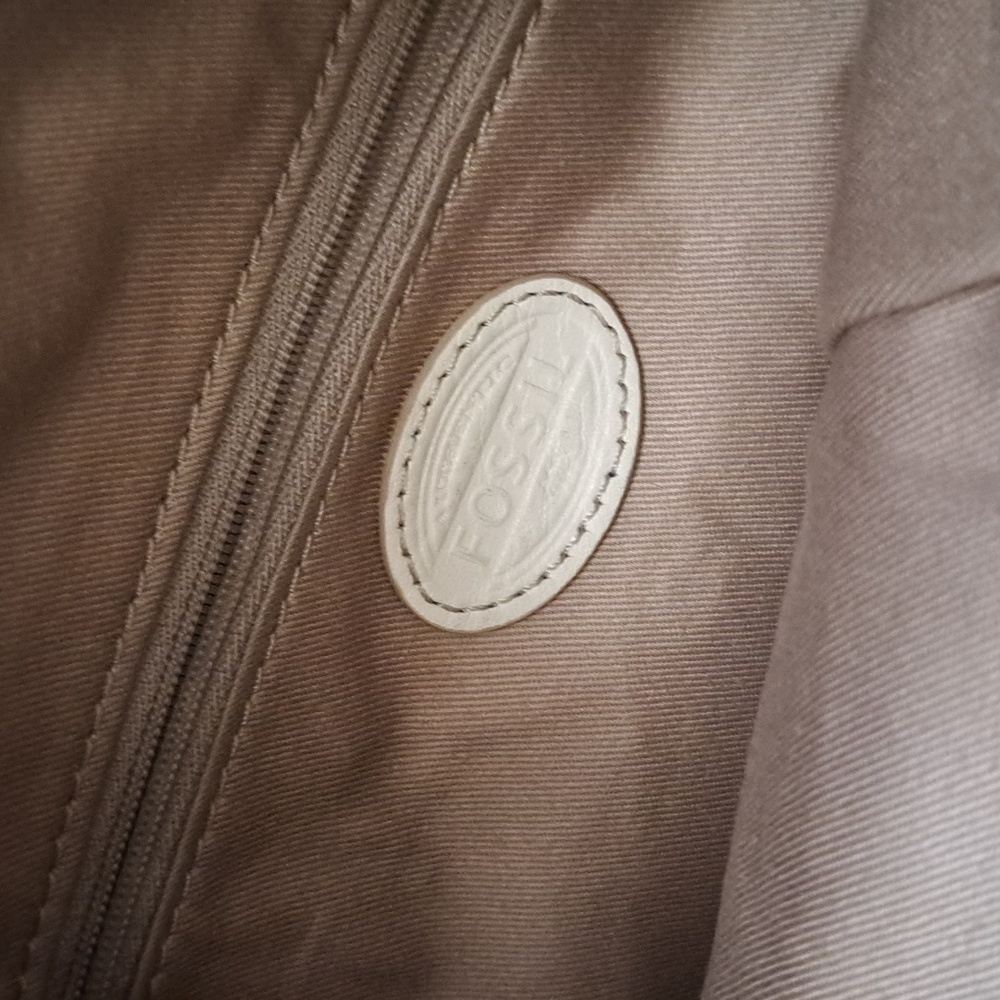 Fossil Purse - Picture 3 of 8